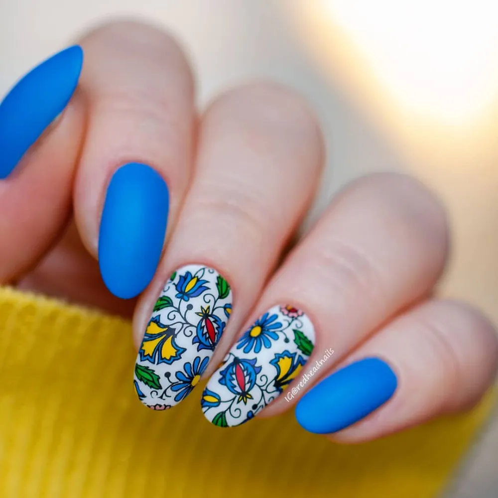 colorful nails