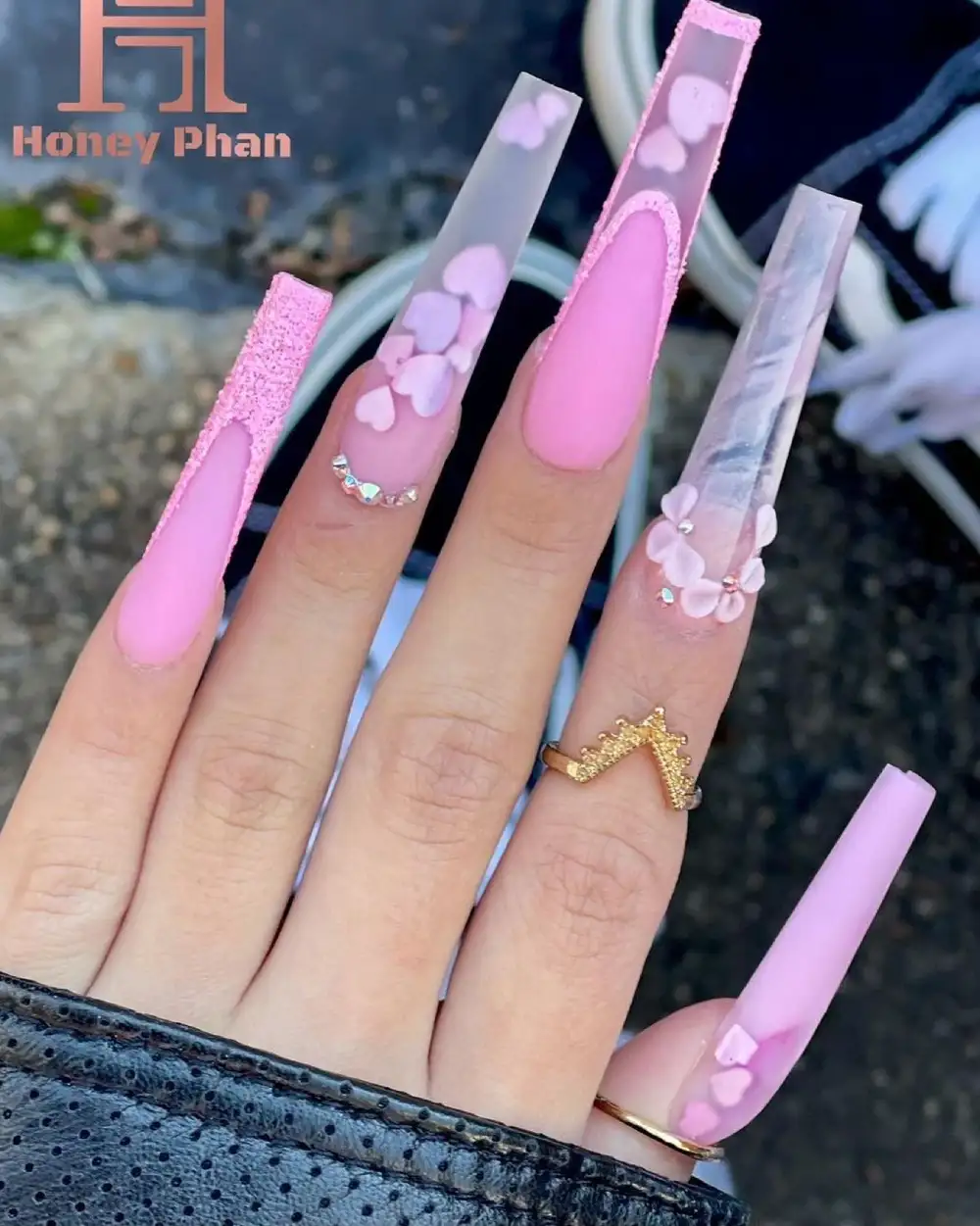 pink valentines nails