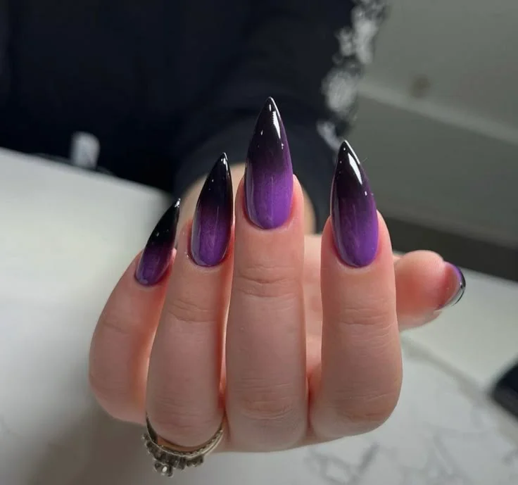 purple nails