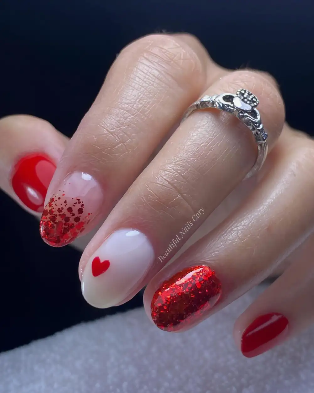 red valentines nails