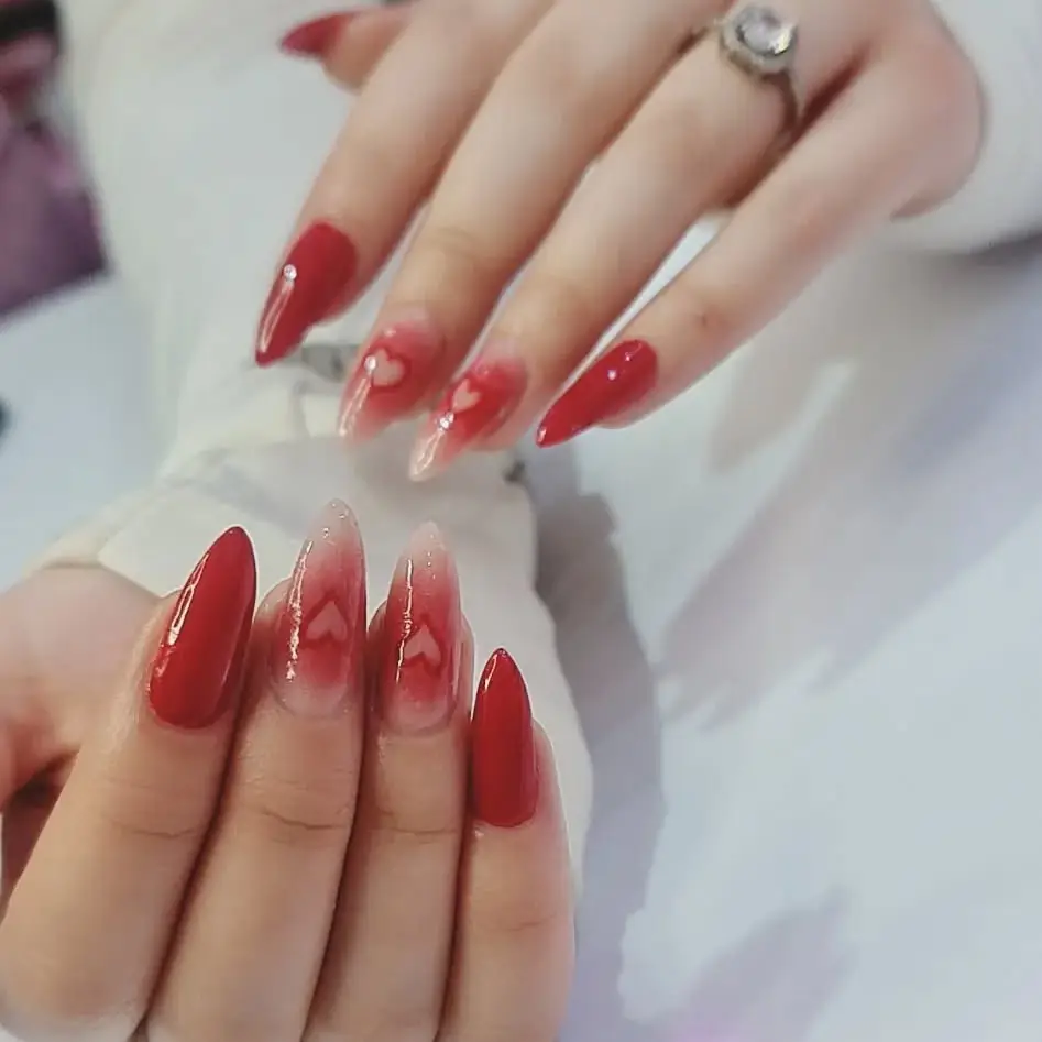 red valentines nails